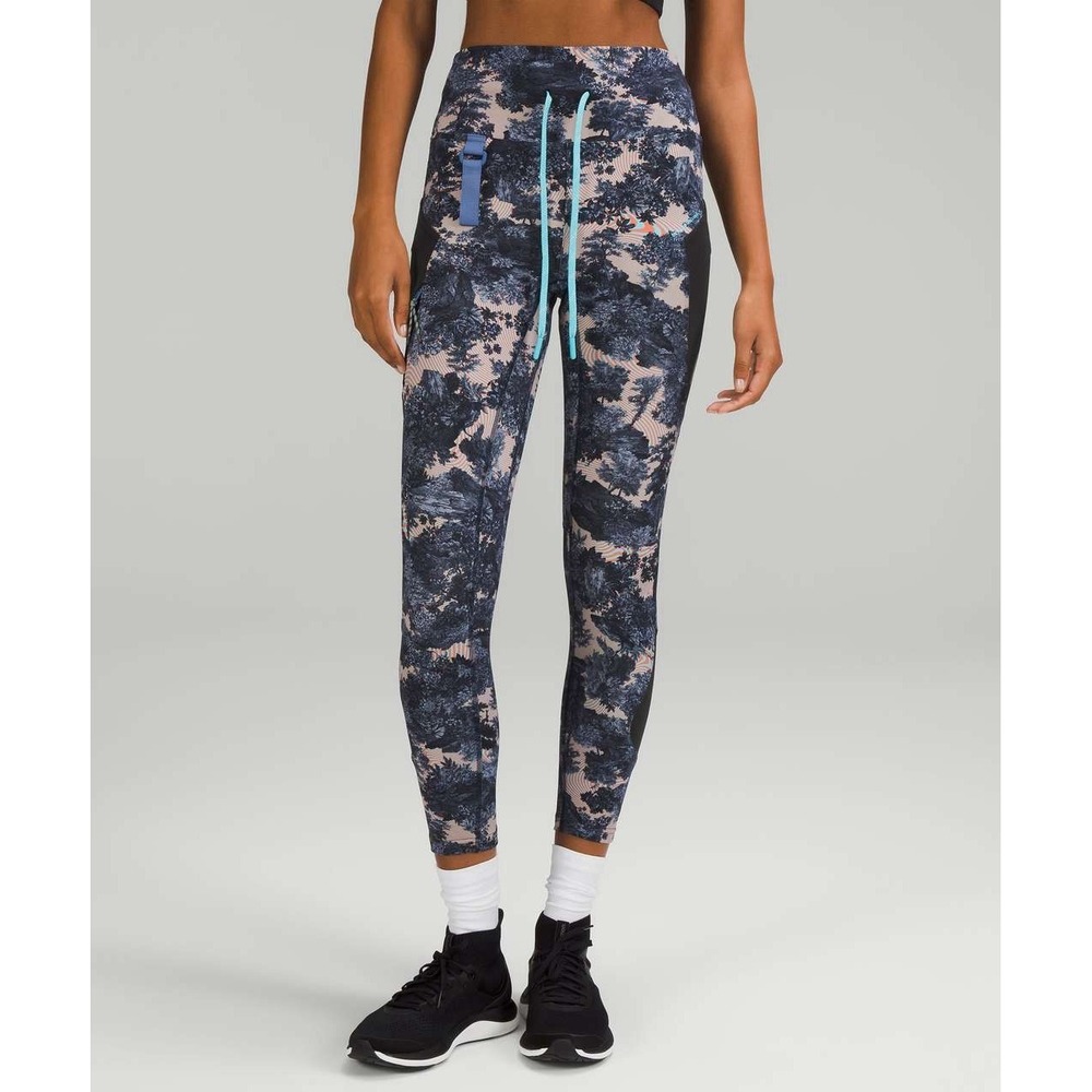 Lululemon Rare Trail Tights - Detours Welcome Toile Print Woman's Size 4